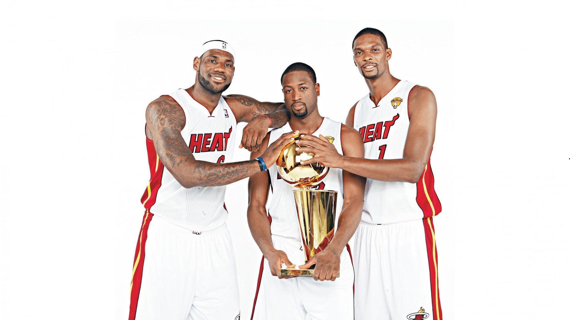 勇士教练组稳定如磐石，布朗留任与科尔健康双喜临门，王朝复兴再添砝码