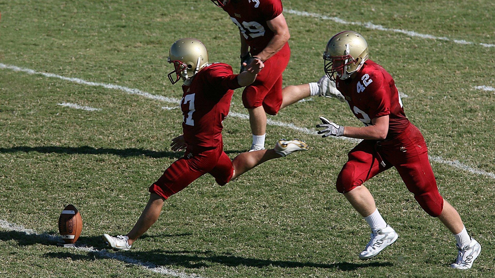 太阳队或将与克里斯·保罗分道扬镳？双方正积极探讨交易及其他选